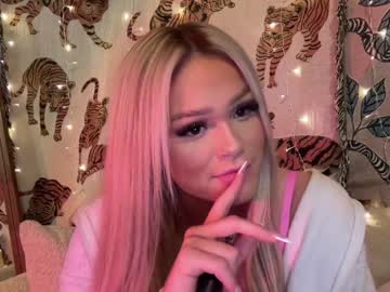 webcam girl ari_02 live cam image #8716185