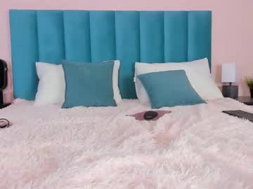 webcam girl kaylaa_fox live cam image #6423691