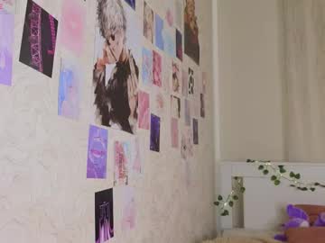 webcam girl kitsune_dreams live cam image #12151400
