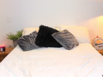 webcam girl kleogold_1 live cam image #1078628