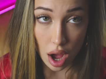 webcam girl francescadomi live cam image #3927480