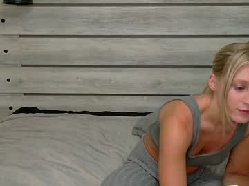 webcam girl lillybabyxo live cam image #12541152