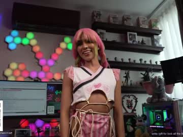webcam girl amnie_ live cam image #8532127