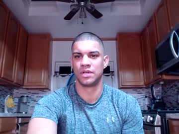 webcam man new_york_guy518 live cam image #2044614