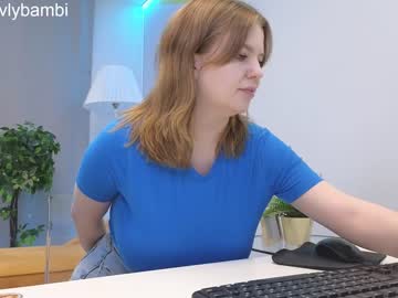 webcam girl lovlybambi live cam image #7580172