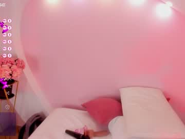 webcam girl emilylittle live cam image #8526078