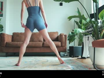 webcam girl katdreams live cam image #5786099