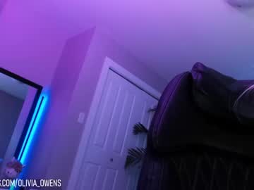 webcam girl oliviaowens live cam image #5096889