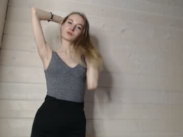 webcam girl princess__aurora live cam image #4959299