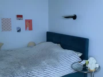 webcam girl hunter_eyess live cam image #12617759