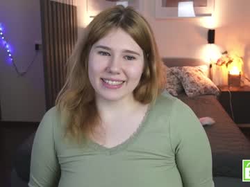 webcam girl girl_u_never_met live cam image #5548383