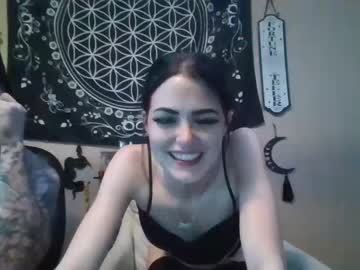 webcam couple highitschadandsally live cam image #9267372