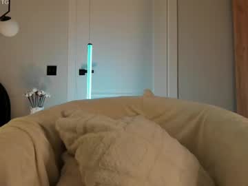 webcam girl tollysage live cam image #12255822