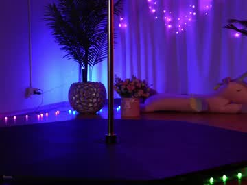 webcam girl kittycaitlin live cam image #8455300