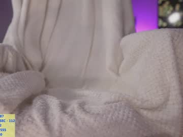 webcam girl alice_kosmos live cam image #3240738