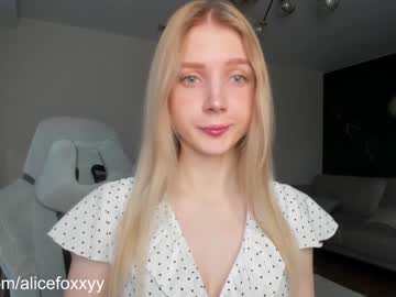 webcam girl oh_honey_ live cam image #8203623