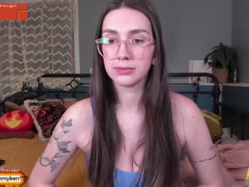 webcam girl daydreamur_gurl live cam image #8685634