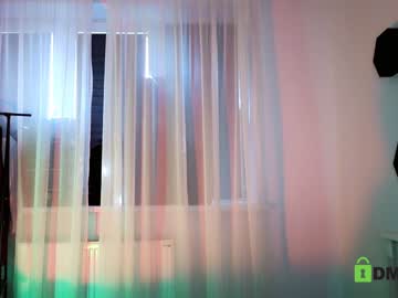 webcam girl small_blondee live cam image #6348169