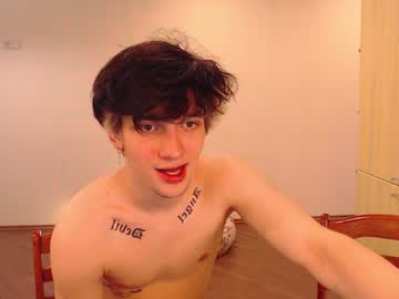 webcam man teddy_mode live cam image #34396