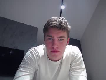 webcam man megamaxxxl live cam image #8785976