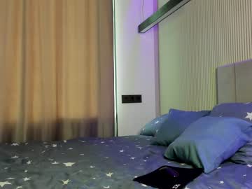 webcam girl angella_kleee live cam image #3215769
