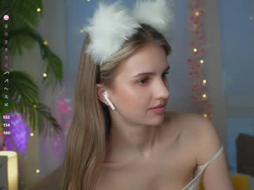 webcam girl fluffy_angel live cam image #11414240