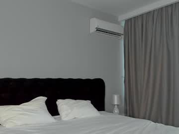 webcam girl moniqueeass live cam image #2564078
