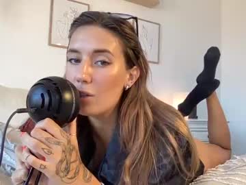 webcam girl taylorslittlekingdom live cam image #8806516