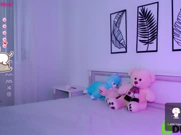 webcam girl small_blondee live cam image #4574197