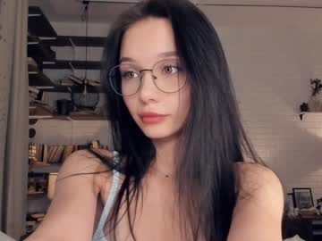 webcam girl riskyproject live cam image #11237587