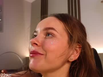 webcam girl milly_shy live cam image #11396931