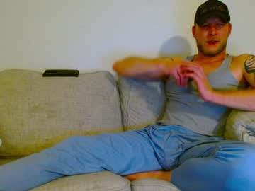 webcam man kylechat live cam image #5431095