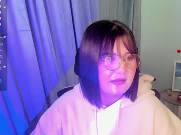 webcam girl jennie_berry live cam image #10725048