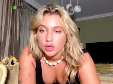 webcam girl miaakkelly live cam image #6972032