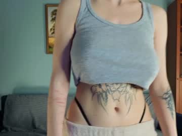 webcam girl silvercorell live cam image #8427566