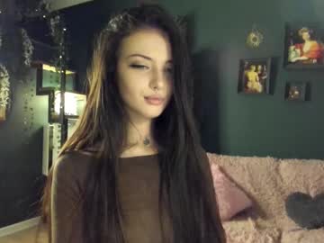 webcam girl bmwm5f90 live cam image #12145465