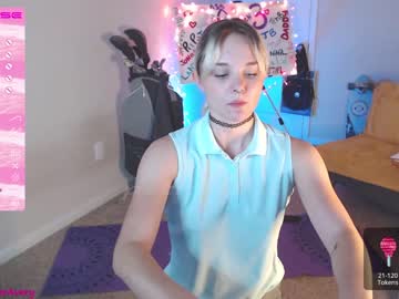webcam girl petitebrat live cam image #5351351