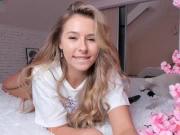 webcam girl yononeey live cam image #7132353