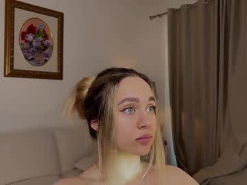 webcam girl tatti_1 live cam image #10208550