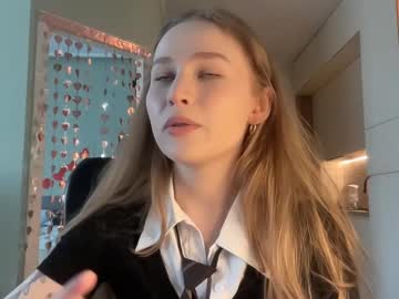 webcam girl whoisalisa live cam image #12956423
