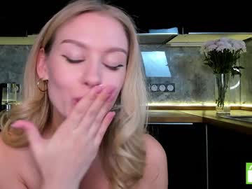 webcam girl aleksa_cutie live cam image #10813499