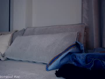 webcam girl x_lily_x live cam image #5255759