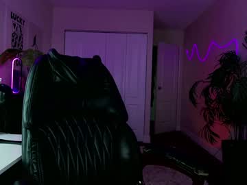 webcam girl oliviaowens live cam image #13028642