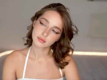 webcam girl silent_chill live cam image #11658130