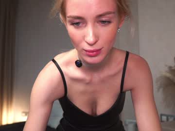 webcam girl gold_blond live cam image #11227126