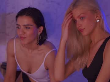 webcam girl _2strangers live cam image #2857800