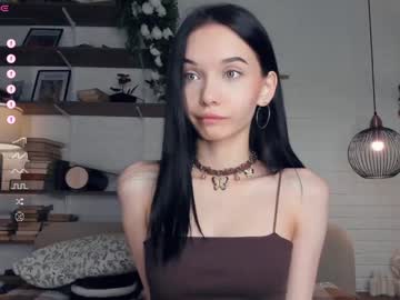 webcam girl riskyproject live cam image #9729373