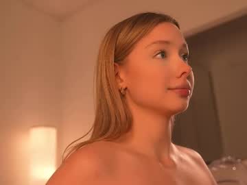 webcam girl april_blush live cam image #11990624