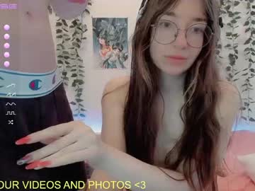 webcam couple alicekaneky_xx live cam image #2677744