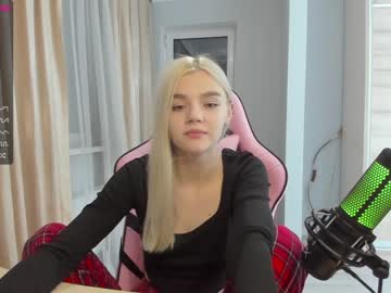 webcam girl allotropp live cam image #4569777